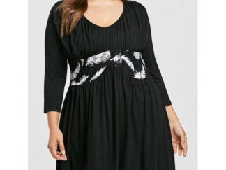 Plus Size Feather Print Empire Waist T-shirt - Black