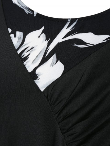 Plus Size Asymmetrical Ditsy Print Round Collar T Shirt - Black - Image 3